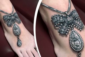 Egy művész olyan fejrázós tetoválásokat készít, amitől tátott szájjal fogsz lefagyni