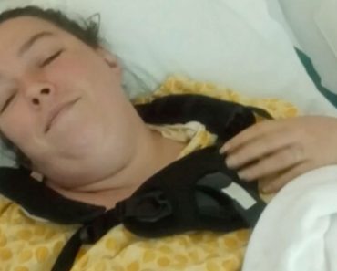 Az anyának eltört a háta, miközben elkapta 11 éves mostohalányát, aki leugrott a tetőről, hogy elmeneküljön a háztűz elől