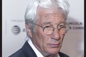 A 73 éves Richard Gere váratlanul kórházba került egy családi nyaralás közben