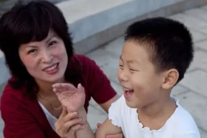 A koreai anyuka tökéletes választ adott a tanárnőnek, aki „undorítónak” nevezte a fia ebédjét