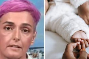 A szexualitás szakértője azt állítja, hogy a szülőknek engedélyt kellene kérniük a babáktól, mielőtt pelenkát cserélnek