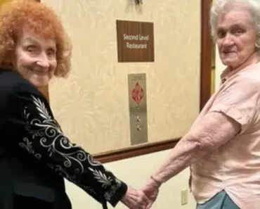 „Ne búcsúzz el!” A 94 és 90 éves testvérek könnyes találkozása lehet, hogy az utolsó lesz.